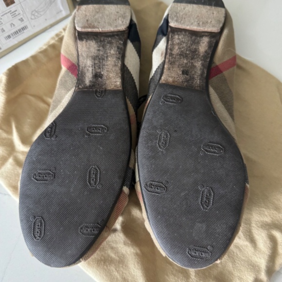 Burberry Signature Print Ballet Flats - Picture 2 of 2